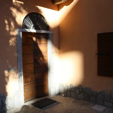 Casa Lawrence Brisino